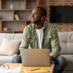 older man in the veteran career stage at work